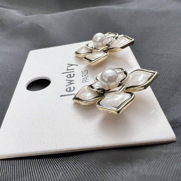 925 Enamel Camellia Earrings Paris style Womens Jewelry White Black - Picture 6 of 11